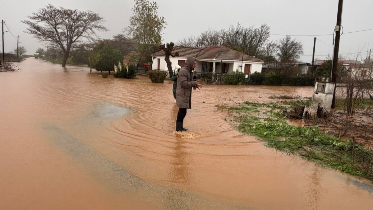 Πλημμύρισαν σπίτια στο Ανωχώρι Φαρσάλων